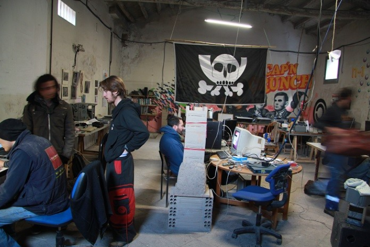 The Calafou hacklab (Source: <a href="http://calafou.org" target="_blank">calafou.org</a>)