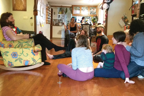 Photo via <a href="http://www.ic.org/wp-content/uploads/2016/12/web.jpg" target="_blank">Fellowship for Intentional Community</a>.