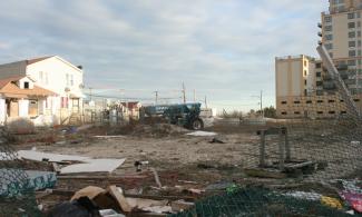 The Far Rockaways, an exposed peninsula of NYC, was one of the areas hardest hit by Hurricane Sandy, which destroyed many businesses and displaced hundreds of families. The Working World has helped form Worker-Owned Rockaway Co-operatives (WORCs), and is currently developing five worker-owned businesses: a construction company, a bakery, a health food store, an entertainment collective, and a pupuseria.